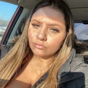 Meet your Posher, Briana